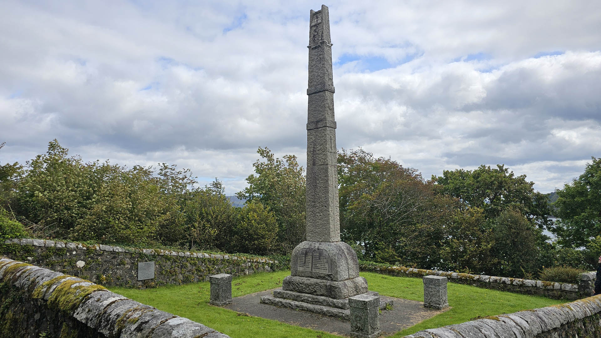 Tobermory War Memorial